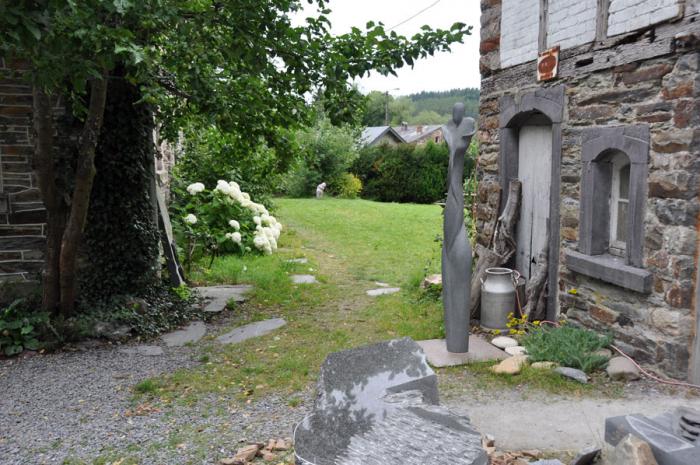 Une sculpture de Sylva Hanuise nous attendait à l'entrée...